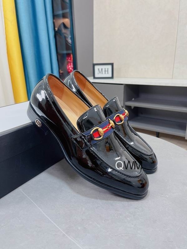 Gucci Men's Shoes 639